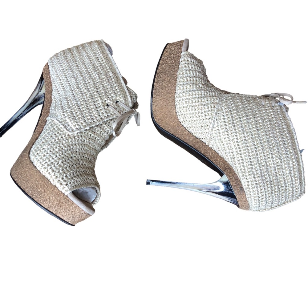 Burberry English Icons Darfield Peep Toe Desert Boot Heels Size 5 EU 35✨ - Picture 11 of 16
